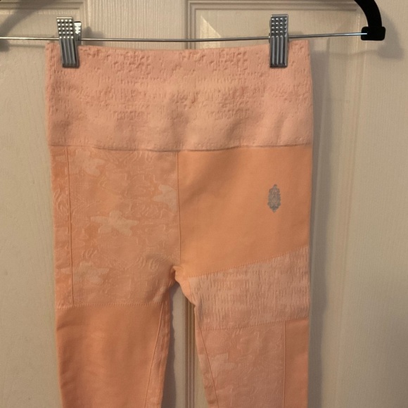 Nux FREE PEOPLE Leggings peach size small - Picture 3 of 12